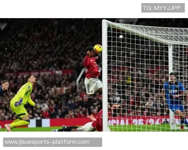 德甲激战：巴黎圣日耳曼险胜曼联红牌争议引发全场热议