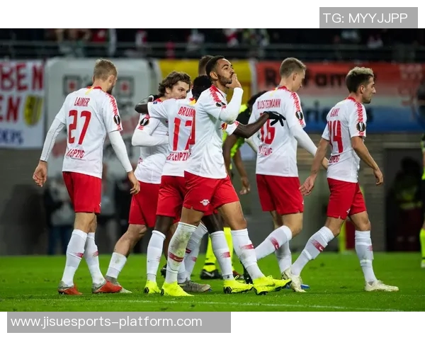 欧联杯激战莱比锡与波尔图互交白卷补时进球引发全场狂欢与转会传闻