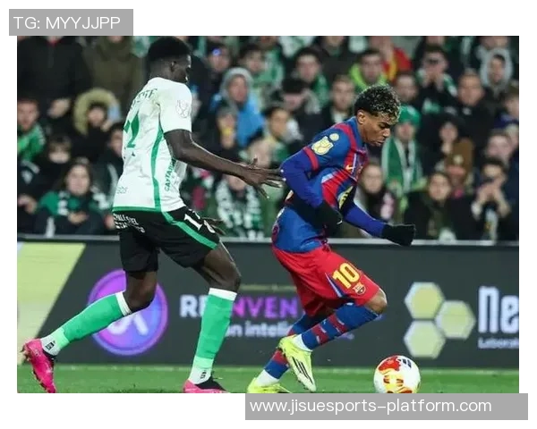 那不勒斯逆袭巴萨国王杯历史冷门瞬间震撼全场