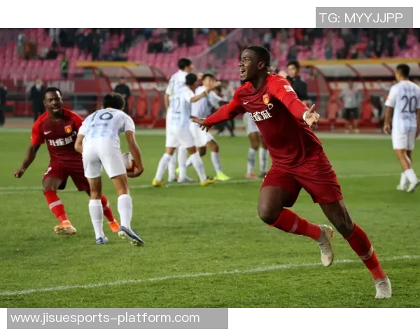 中超赛场惊现冷门里昂与热刺激战成平局战术分析全景回顾