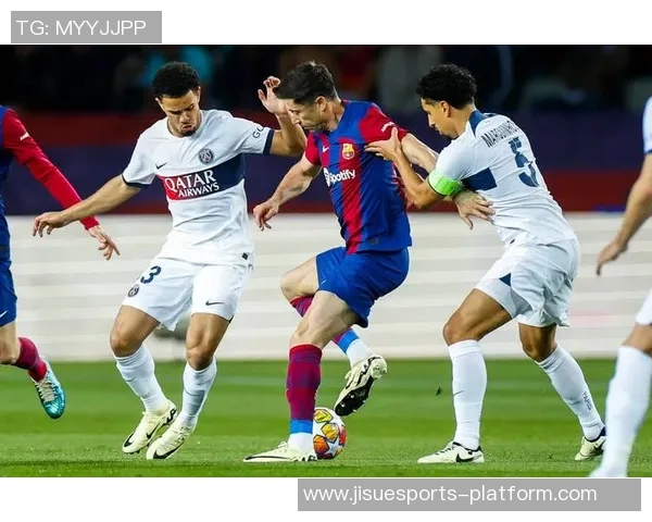 欧联杯切尔西逆转巴黎圣日耳曼点球大战引发争议判罚全场沸腾