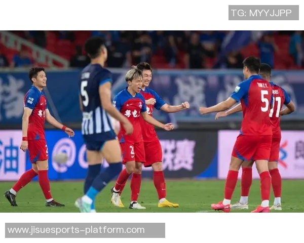 中超激战巴萨大胜切尔西红牌事件引发全场热议与转会传闻