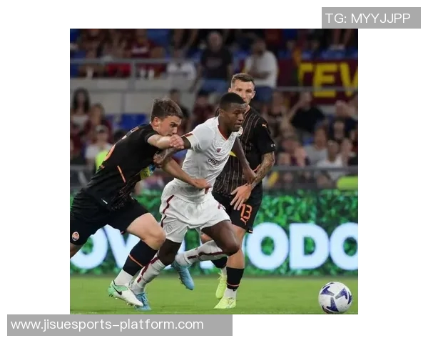 友谊赛精彩对决曼联与马竞战成平局引发全场热议