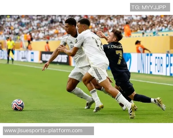 欧联杯精彩对决尤文图斯逆转曼城全场沸腾赛后分析