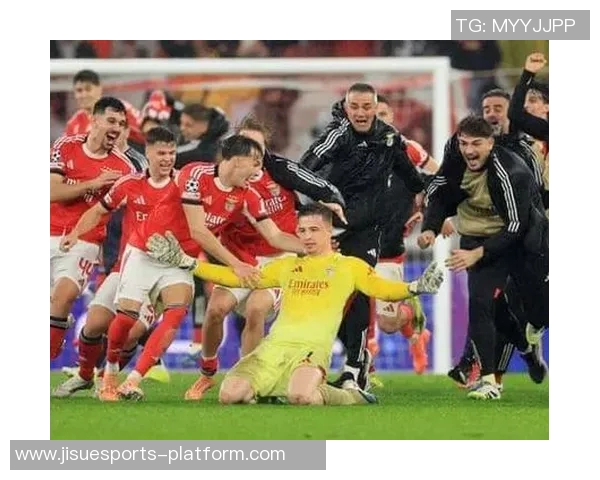 友谊赛精彩对决曼城与本菲卡战成平局红牌事件引发全场热议 友谊赛精彩对决曼城与本菲卡战成平局红牌事件引发全场热议