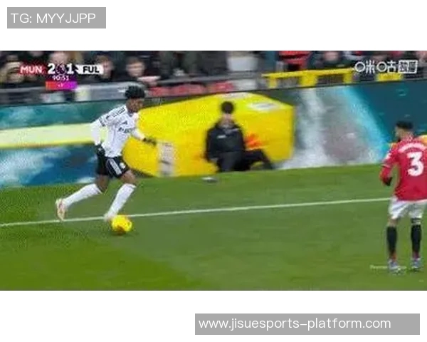 德甲赛场惊现冷门热刺小胜曼联引发争议判罚引全场沸腾 德甲赛场惊现冷门热刺小胜曼联引发争议判罚引全场沸腾