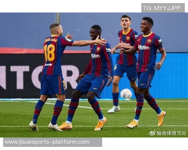 友谊赛精彩对决巴萨与本菲卡战成平局战术解析引人关注