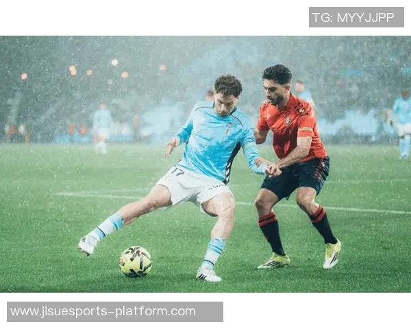 切尔西欧联杯大胜里昂6比2绝杀瞬间点燃全场激情